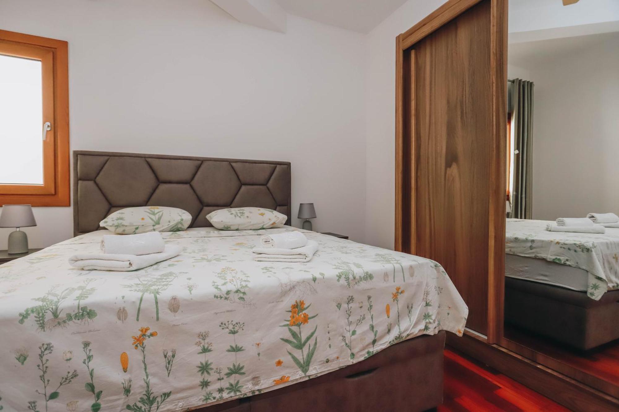 Apartment Near Ponta Nova Of Rafailovici Becici  Exterior photo